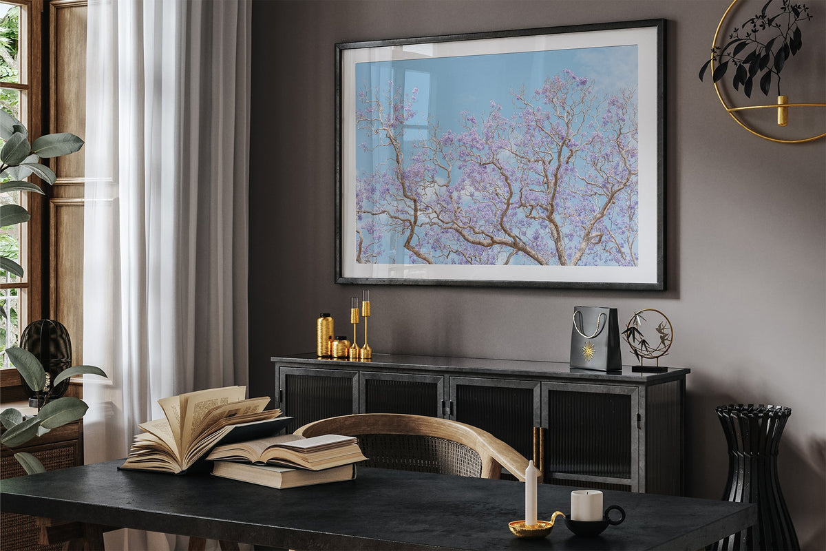 Soft Bloom - Black Frame Dark Room