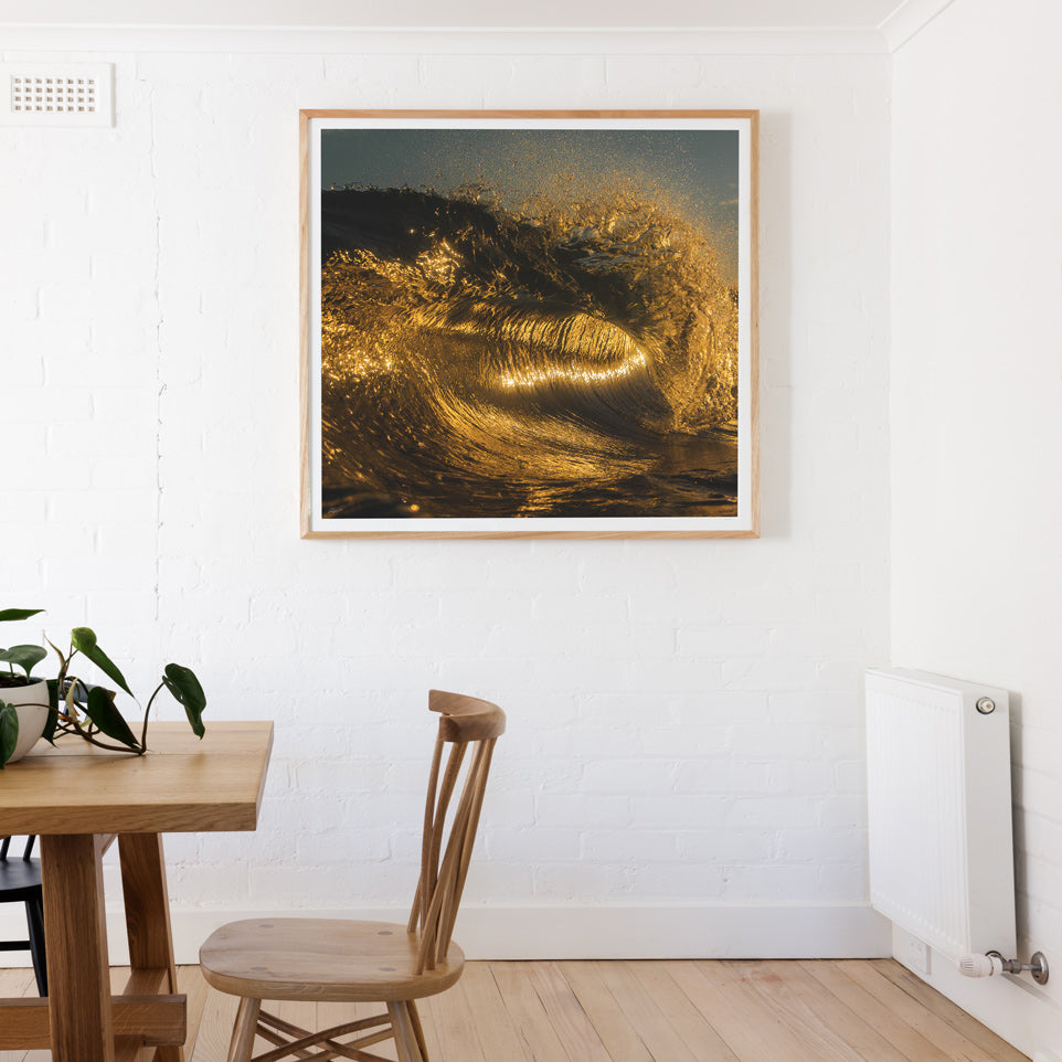 Follow the lighr - Square framed wall art - Black and Gold