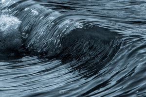 Quicksilver black and white wave surf photo